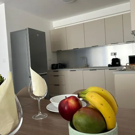 Mango - Dingi 102 Apartament Siófok