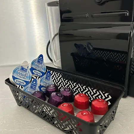 Dingi 102 アパート